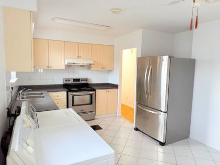 For Lease - 37 Tineta Crescent, Toronto, Ontario - Photo 3