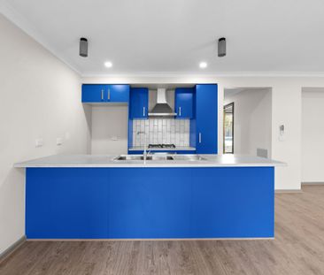 Beautiful Double Storey house in Wollert! - Photo 6