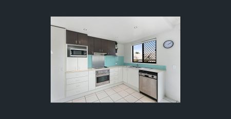 Beautiful Three Story Townhouse in Morningside! - Photo 4