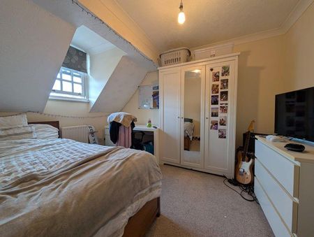 6 bedroom terraced house to rent - Photo 3