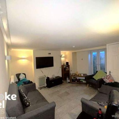 5 bedroom property to rent in Salford - Photo 1