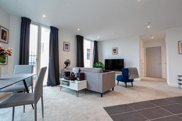 2 bedroom serviced apartment to rent - Photo 1