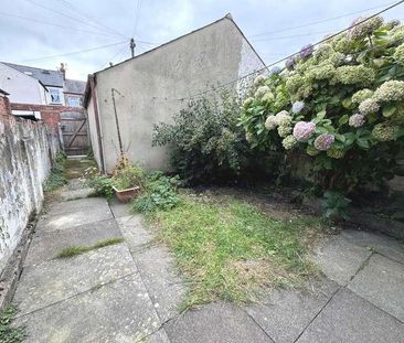 Salthouse Avenue, Blackpool, FY1 - Photo 1