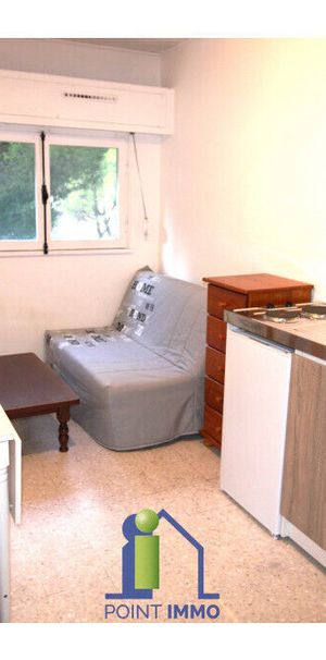 Appartement 1 pièces 10m2 MARSEILLE 12EME 380 euros - Photo 2