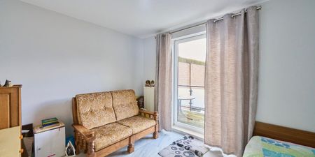 Appartement te huur in Bilzen voor € 975 met 2 slaapkamers - Photo 2