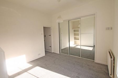 2 bedroom detached house to rent - Photo 4