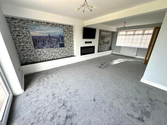 3 bedroom detached house to rent - Photo 1