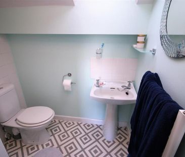 5 bedroom private hall to rent - Photo 3