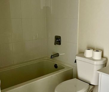 For Lease - 8960 Jane St Street Unit# 923, Vaughan, Ontario - Photo 6