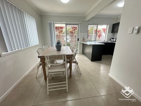 Immaculate Townhouse in an Award-Winning Community - Photo 2