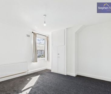 3 bedroom end of terrace house to rent - Photo 6