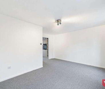 Pollys Yard, Newport Pagnell, MK16 - Photo 6