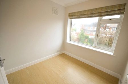 Longnor Road, Heald Green, Stockport, SK8 3BW - Photo 4