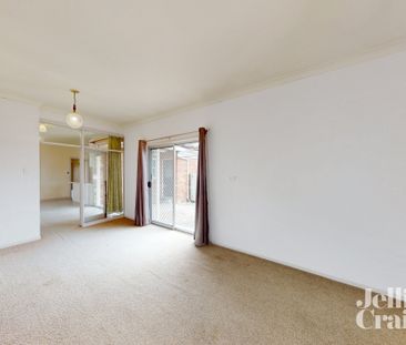 5 Midvale Avenue, Balwyn North - Photo 4