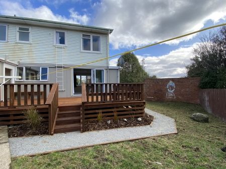 3 Bedroom property available now - Photo 4