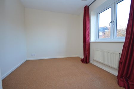 2 bedroom semi-detached house - Photo 3