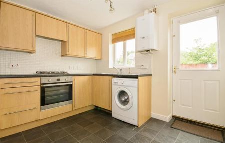 2 bedroom semi-detached house to rent - Photo 2