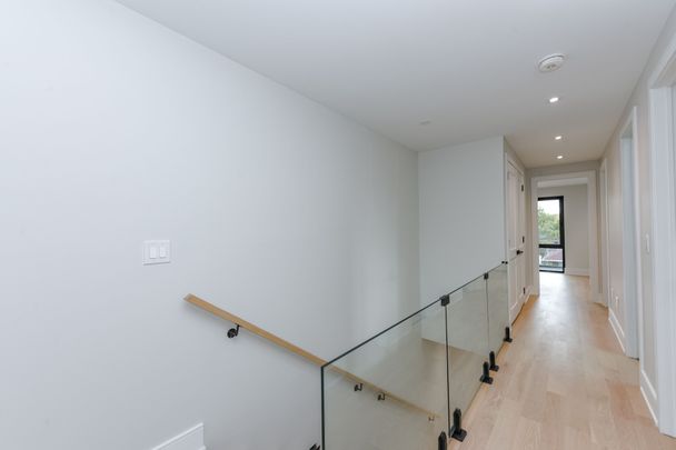 For Lease - 90 Twelfth Street Unit# Upstairs, Toronto, Ontario - Photo 1