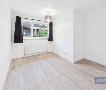 3 bedroom House To Let Total Size: 787 SQ FT - Photo 2