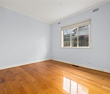 Comfortable 3 Bedroom Home! - Photo 4