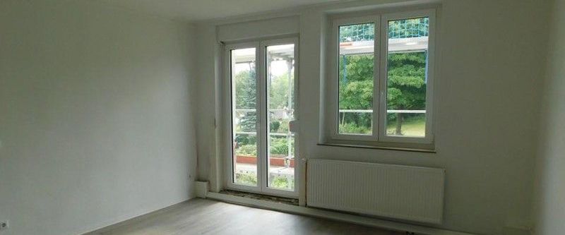 Schöne 2,5-Raum-Wohnung mit Balkon - komplett renoviert! - Photo 1