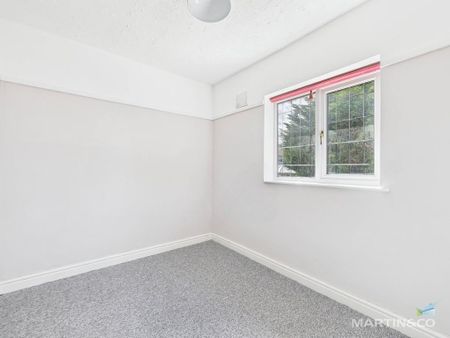 3 bedroom end of terrace house to rent - Photo 3