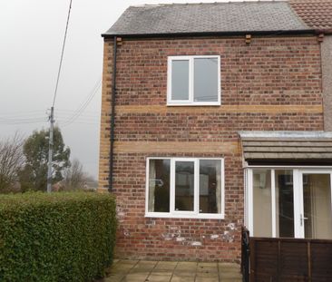 Two Bedroom End Terrace House in Station Town - Photo 6