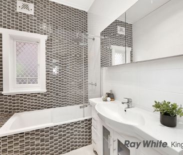 North Facing Bungalow Home with City Skyline Views - Photo 5