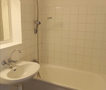 1 pièce - Meublé - 15,85 m² - 3ème étage - Colocation non autorisée - Photo 3