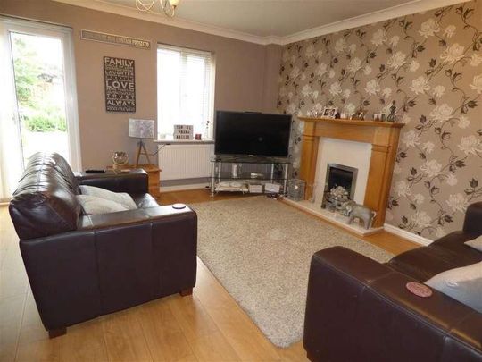Longfellow Road, Stratford-upon-avon, CV37 - Photo 1