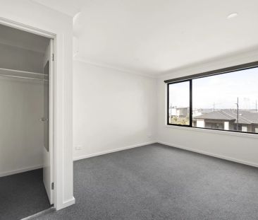 Modern 3-Bedroom Townhouse in Prime Deanside Location – $490 per week - Photo 6