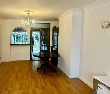 Lodge Crescent, Orpington, Kent, BR6 - Photo 2