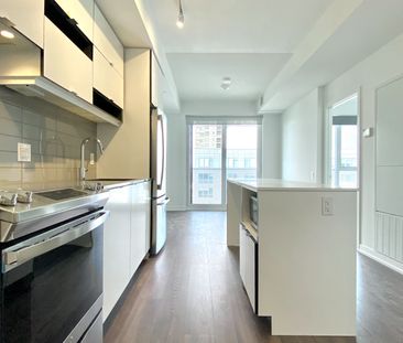 For Lease - 4065 Confederation Parkway Unit# 1706, Mississauga, Ont... - Photo 3