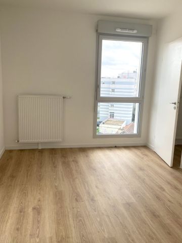 Location Appartement 4 pièces 81m² REIMS 51100 - Photo 3