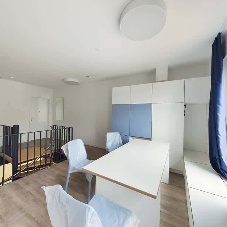 Fully furnished private room in a 5 people shared mixed apartment - Photo 1