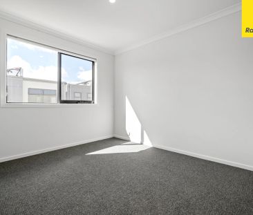 Low Maintenance Living with Park Views - Photo 4