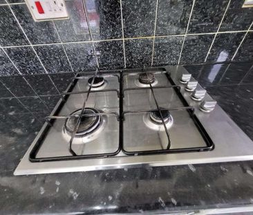 Dumfries Street, Luton, LU1 - Photo 2