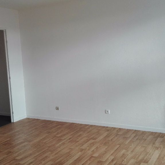 Location appartement 1 pièce, 23.40m², Évreux - Photo 1