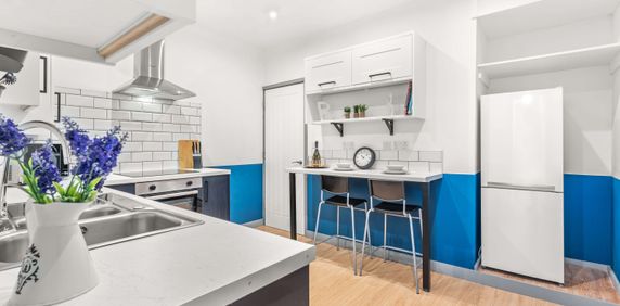 The Blue & Green Property Room 6 - Photo 2