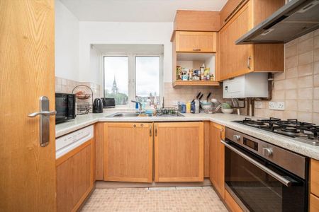 1 bedroom flat to rent - Photo 5