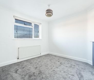 2 bedroom maisonette to rent - Photo 5