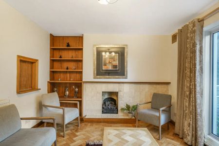 2 bedroom flat in Abercorn Place - Photo 4