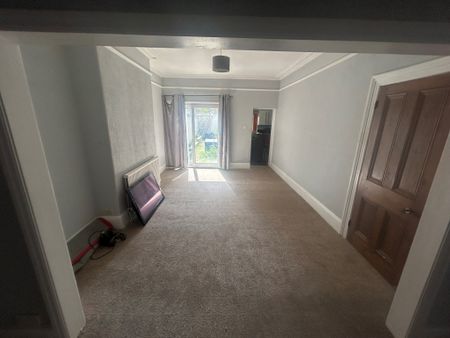 North Road, WIRRAL, CH48 - Photo 3