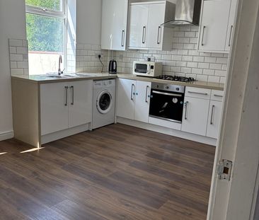 2 Bed Terraced House, Belvoir Avenue, M19 - Photo 2