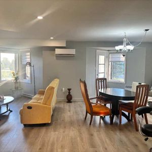 Condo 4 1/2 locatif moderne avec ascenseur - Photo 2