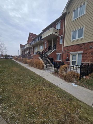 For Lease - 250 Sunny Meadow Boulevard Unit# 142, Brampton, Ontario - Photo 3