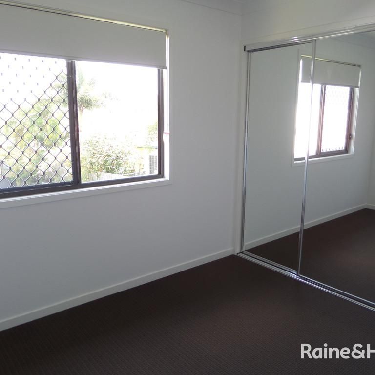 2/25 Wilcox St, Eimeo, QLD 4740 - Photo 1