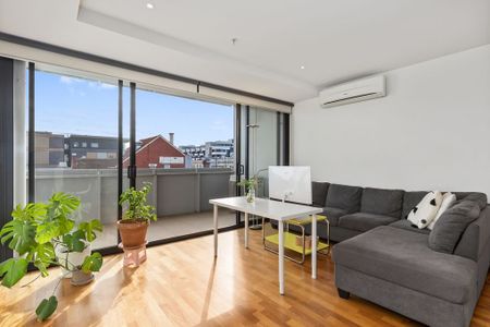 Enviable Lygon Lifestyle - Photo 4