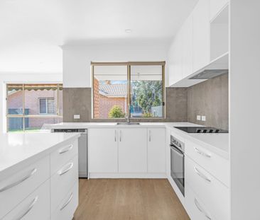 Find privacy: where modern comfort meets coastal convenience - Photo 2