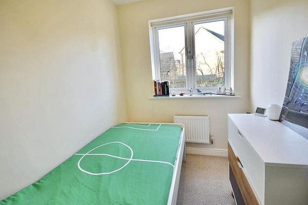 3 bedroom semi-detached house to rent - Photo 1